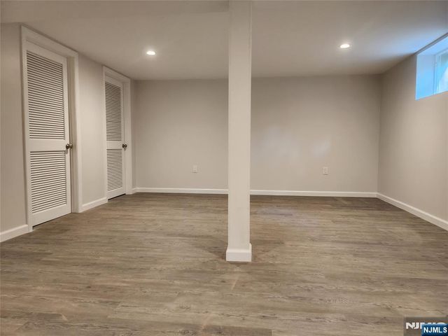 3 Arrowhead Road, Park Ridge, NJ 07656