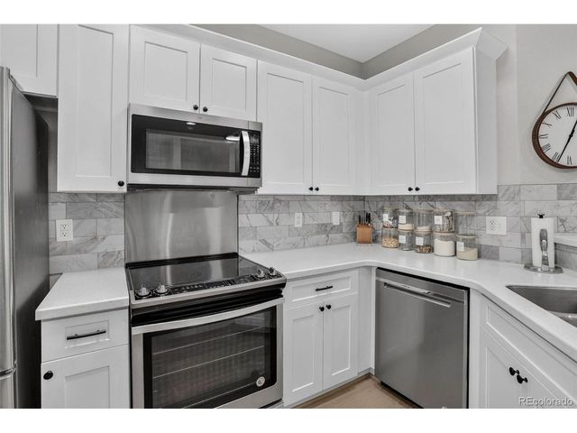 6436 Silver Mesa Dr E, Littleton, CO 80130