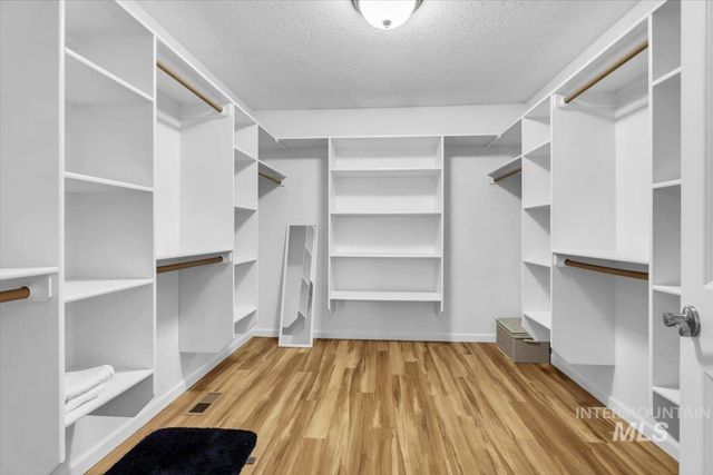 1354 E Nest View Ct, Eagle, ID 83616