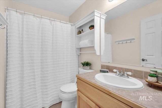 1354 E Nest View Ct, Eagle, ID 83616