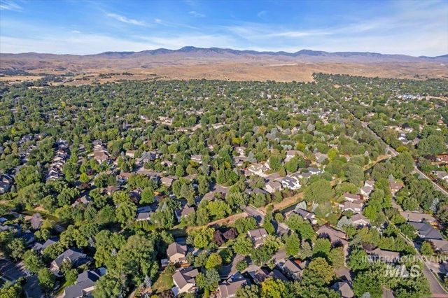 1354 E Nest View Ct, Eagle, ID 83616