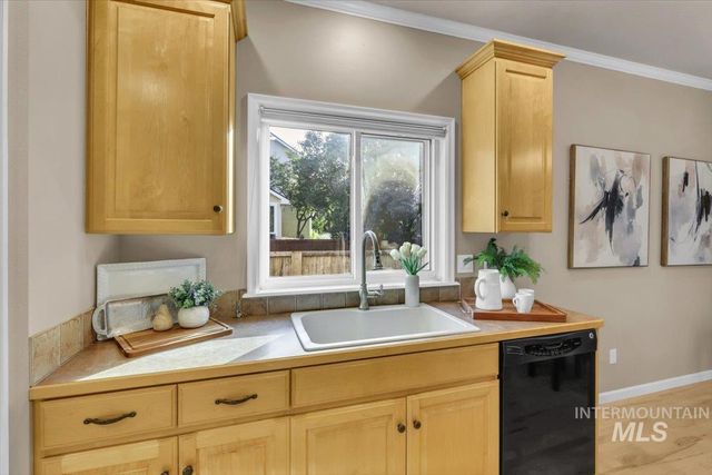 1354 E Nest View Ct, Eagle, ID 83616