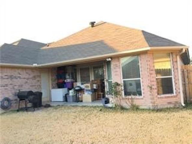 9032 Winding River Drive, Fort Worth, TX 76118