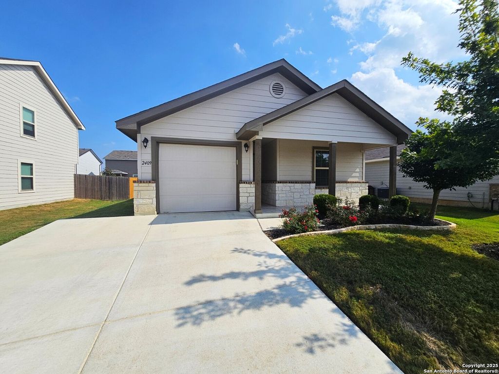 2409 ranger pass, Seguin, TX 78155