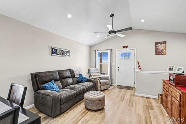 137 Calvey Brook Drive, Robertsville, MO 63072