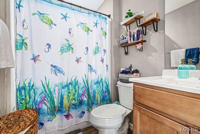 137 Calvey Brook Drive, Robertsville, MO 63072