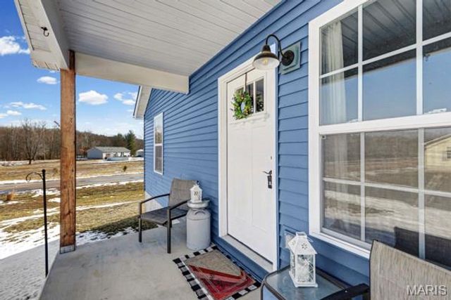 137 Calvey Brook Drive, Robertsville, MO 63072