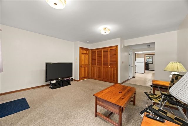47 Little Rock Ave, Falmouth, MA 02540