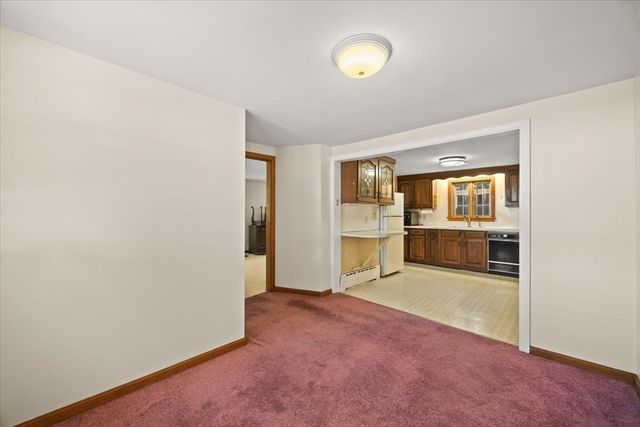 47 Little Rock Ave, Falmouth, MA 02540