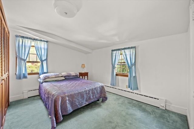 47 Little Rock Ave, Falmouth, MA 02540