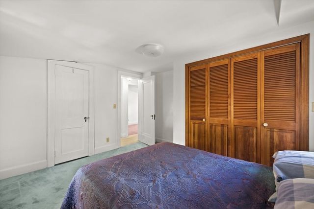 47 Little Rock Ave, Falmouth, MA 02540