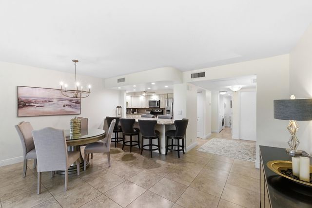 3800 Oaks Clubhouse Drive 106, Pompano Beach, FL 33069