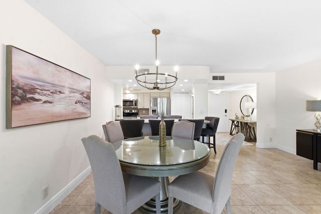 3800 Oaks Clubhouse Drive 106, Pompano Beach, FL 33069