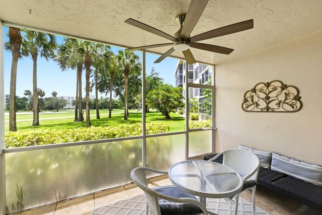 3800 Oaks Clubhouse Drive 106, Pompano Beach, FL 33069