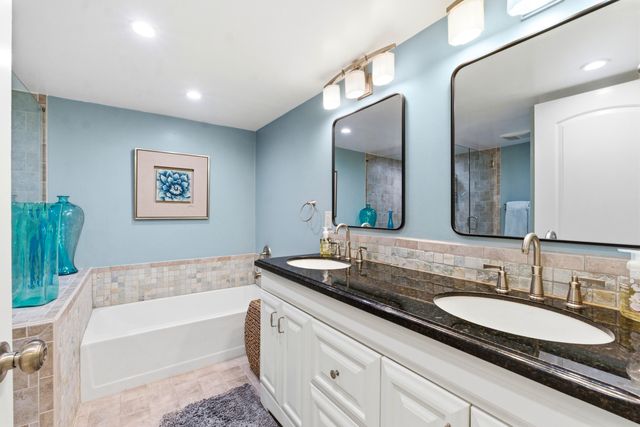 3800 Oaks Clubhouse Drive 106, Pompano Beach, FL 33069