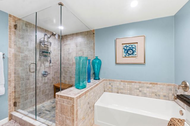 3800 Oaks Clubhouse Drive 106, Pompano Beach, FL 33069