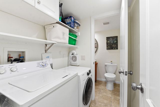 3800 Oaks Clubhouse Drive 106, Pompano Beach, FL 33069