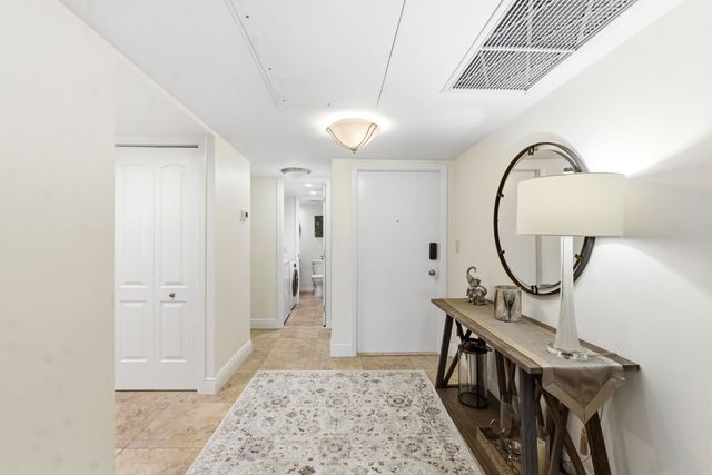 3800 Oaks Clubhouse Drive 106, Pompano Beach, FL 33069