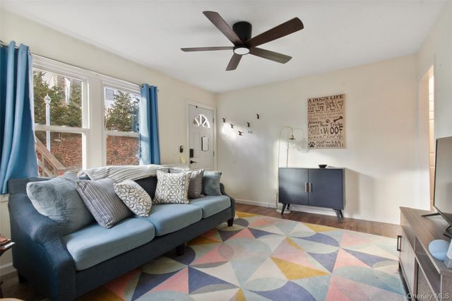 4 Melnick Place, Lake Peekskill, NY 10537