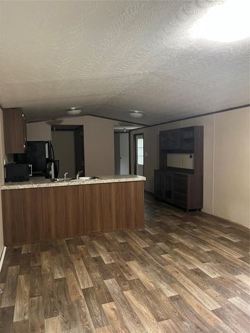 1466 Rancho Rd, Quinlan, TX 75474
