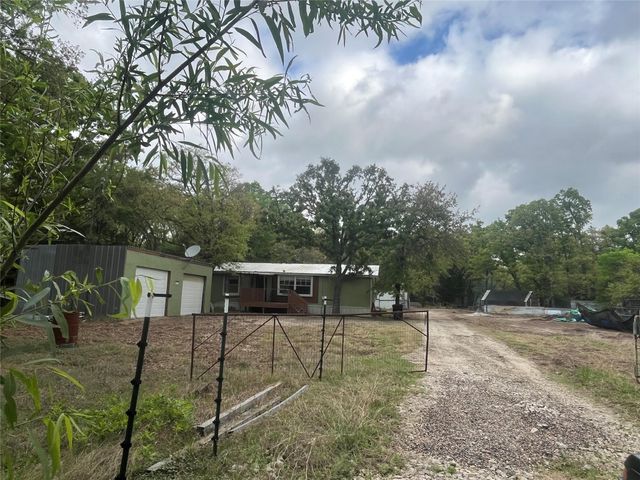 1466 Rancho Rd, Quinlan, TX 75474