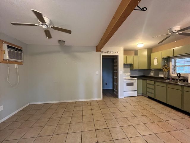 1466 Rancho Rd, Quinlan, TX 75474