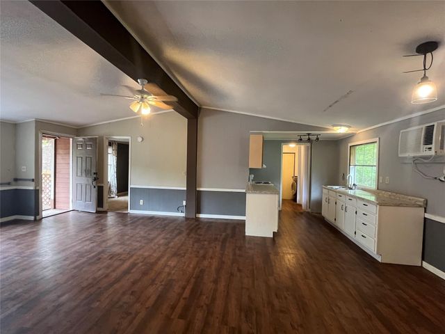 1466 Rancho Rd, Quinlan, TX 75474