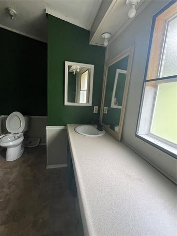 1466 Rancho Rd, Quinlan, TX 75474