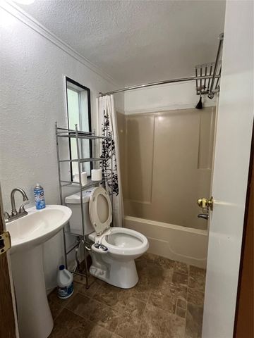 1466 Rancho Rd, Quinlan, TX 75474