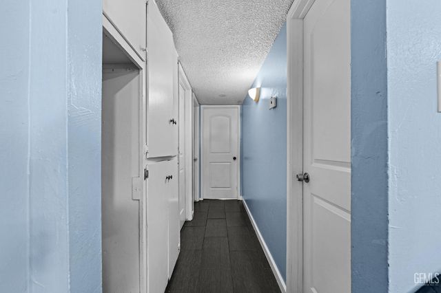 708 White Ln, Bakersfield, CA 93307