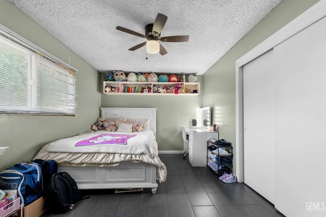 708 White Ln, Bakersfield, CA 93307