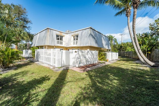 141 E Riverside Drive 10d, Jupiter, FL 33469