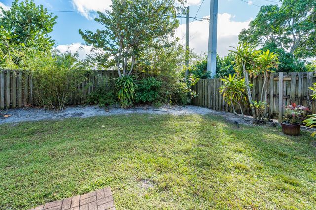 141 E Riverside Drive 10d, Jupiter, FL 33469