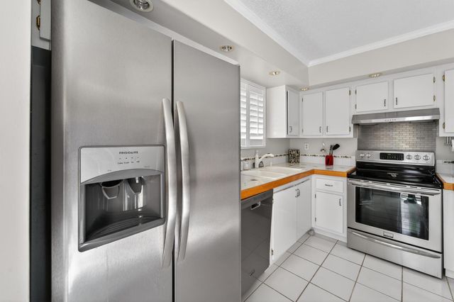 141 E Riverside Drive 10d, Jupiter, FL 33469