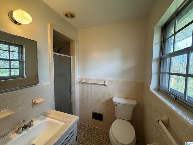 138 BAKER AVENUE, Hueytown, AL 35023