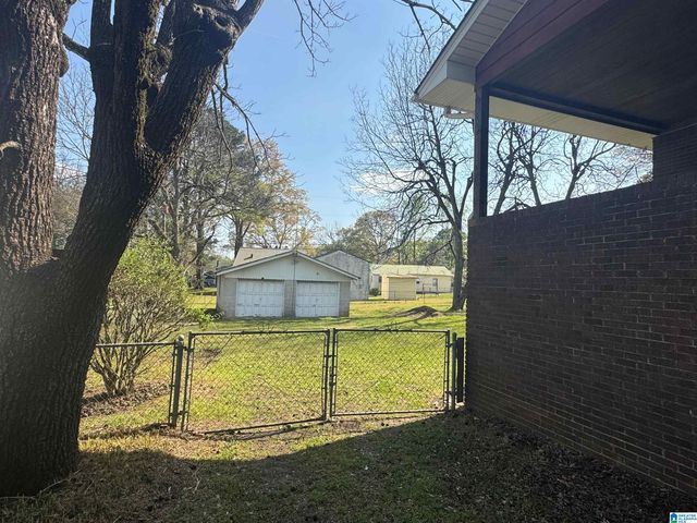 138 BAKER AVENUE, Hueytown, AL 35023