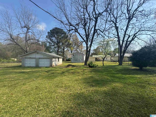 138 BAKER AVENUE, Hueytown, AL 35023