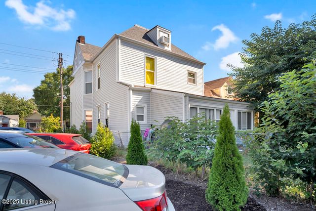 3016 River Park Dr, Louisville, KY 40211