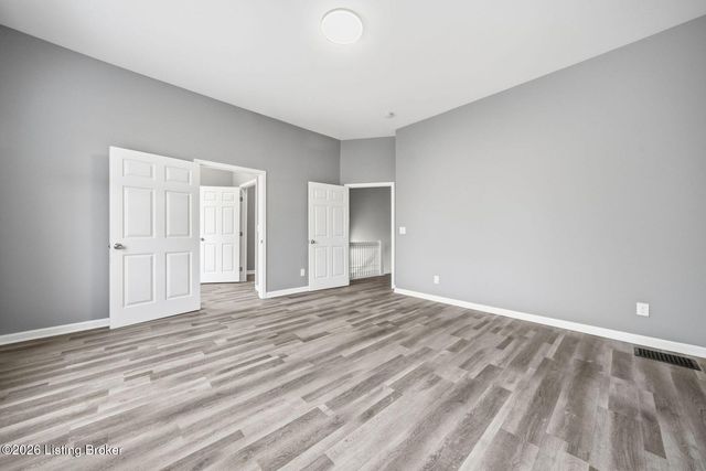 3016 River Park Dr, Louisville, KY 40211