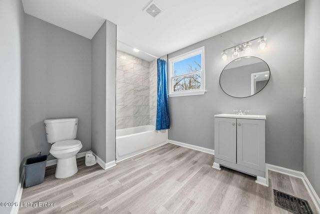 3016 River Park Dr, Louisville, KY 40211