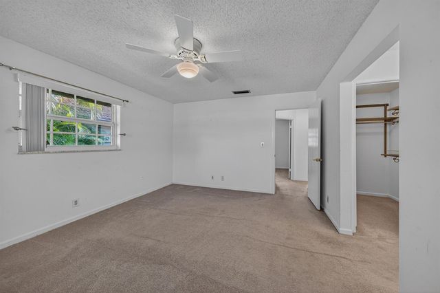 4234 NW 3rd Way, Boca Raton, FL 33431