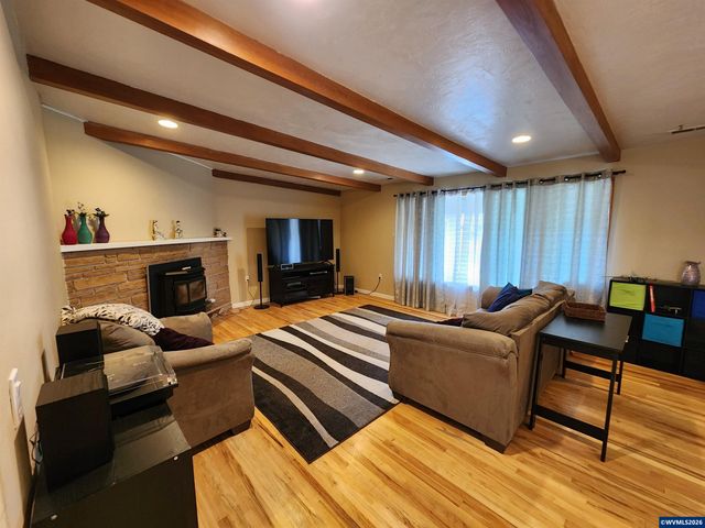 810 Ivy Wy NE, Keizer, OR 97303