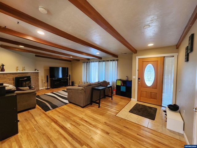 810 Ivy Wy NE, Keizer, OR 97303