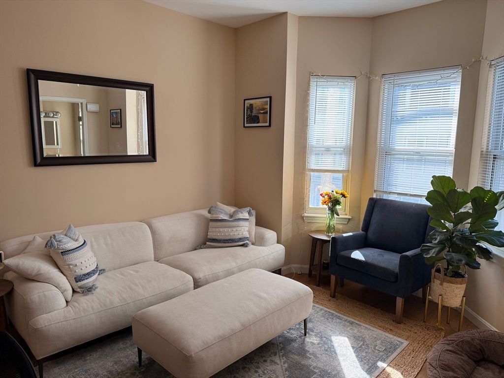 506 E 8th Street 2, Boston, MA 02127