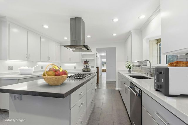 17488 Holiday Drive, Morgan Hill, CA 95037