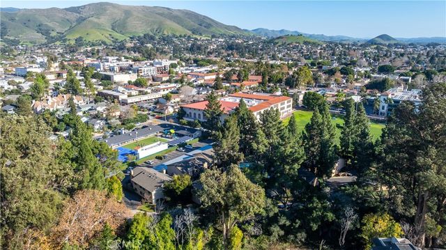 570 Peach 28, San Luis Obispo, CA 93401