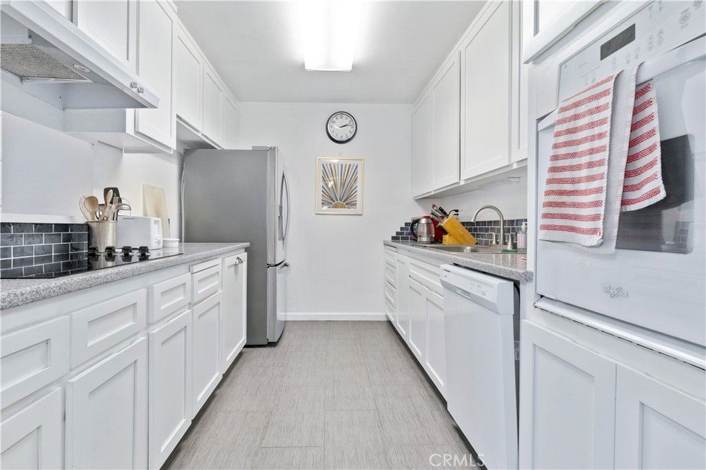 Image 13 of property listing at 570 Peach 28, San Luis Obispo, CA 93401