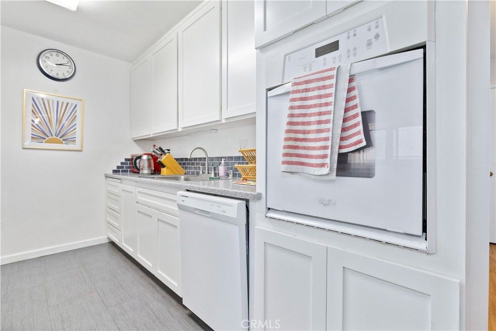 Image 14 of property listing at 570 Peach 28, San Luis Obispo, CA 93401