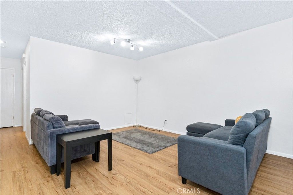 Image 9 of property listing at 570 Peach 28, San Luis Obispo, CA 93401