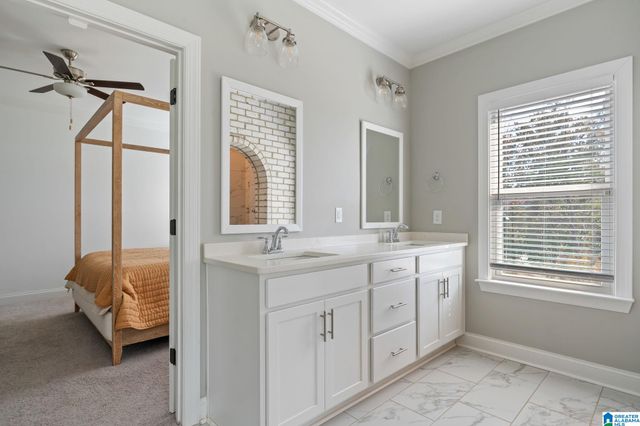 5053 SIMMS RIDGE, Pelham, AL 35124